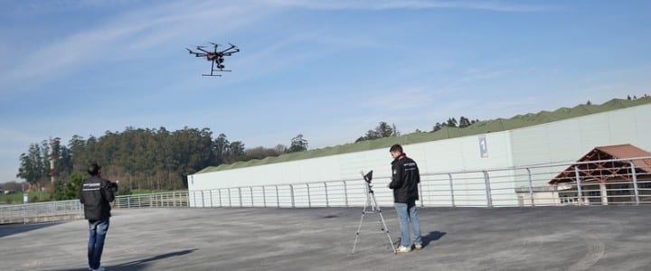 Revisión con drone para detectar humedades
