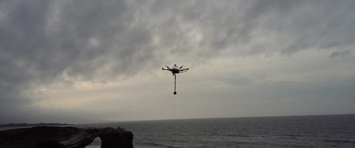 Filmación 360º de la “Playa de las Catedrales” con drone profesional